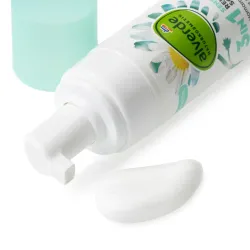 Spumă de curățare 3 în 1 pentru ten sensibil, 150 ml